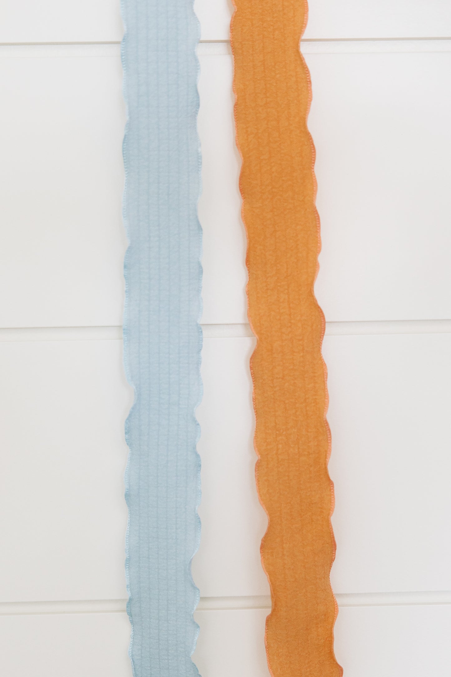 Classic Smooth Frill Long Bow