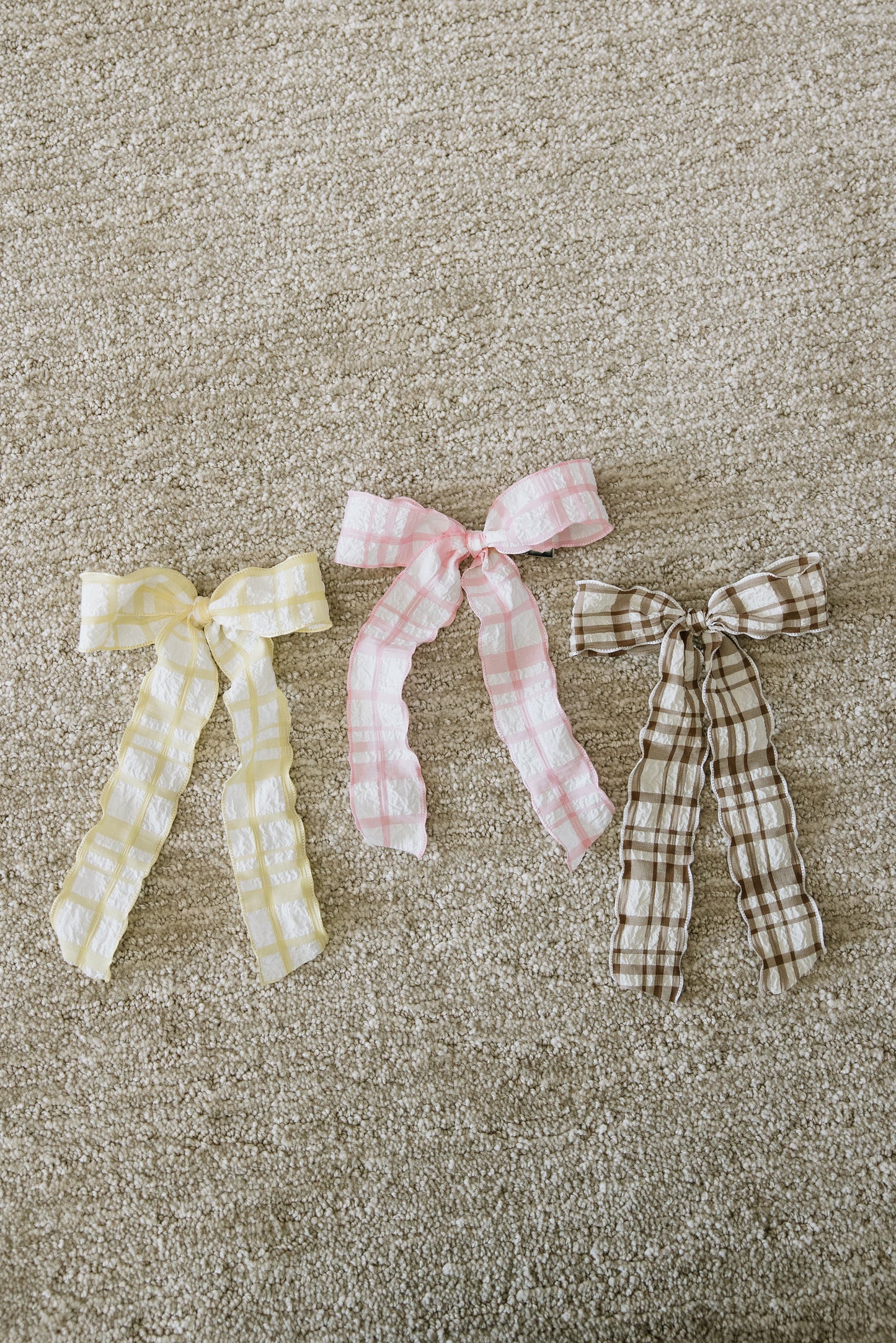 Classic Ruffled Frill Long Bow