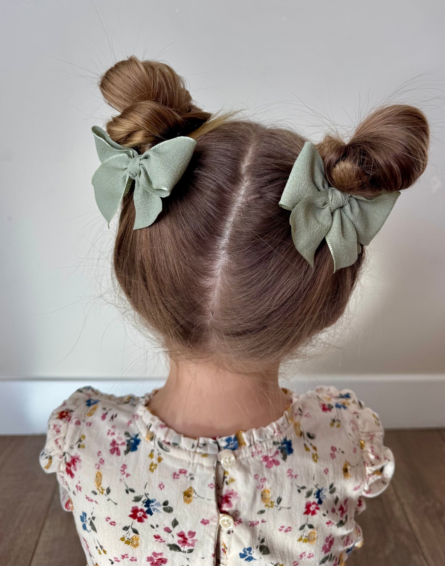 Classic Smooth Frill Pigtails